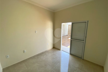 Casa térrea com piscina para venda no Residencial Arcoville