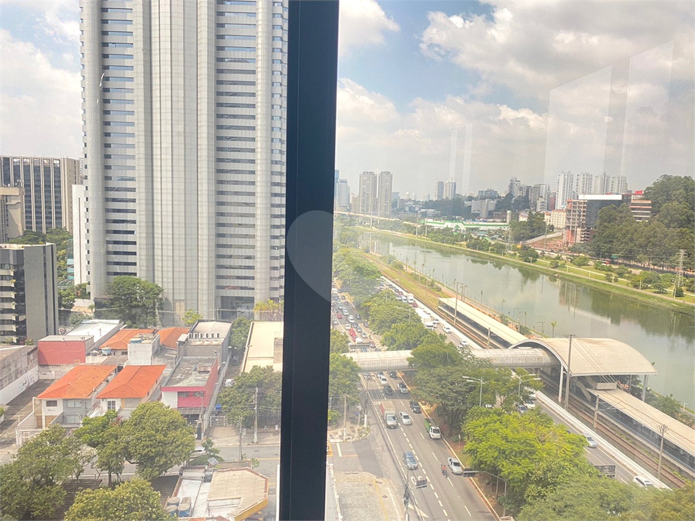 Conjunto Comercial 509,6 m² para locação no Condomínio Nações Unidas - São Paulo