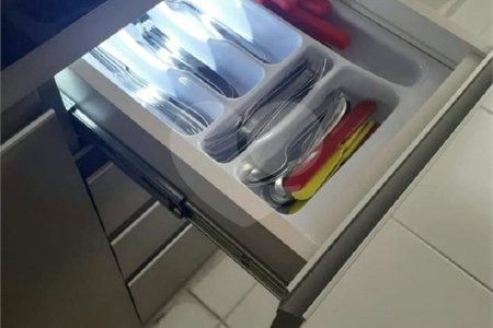 Apartamento no Condomínio Parque dos Manacás.