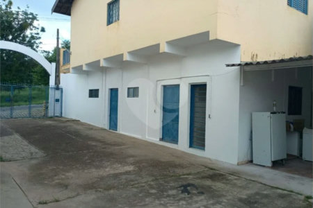 Salão Comercial a Venda no Jardim Melle em Vinhedo/SP