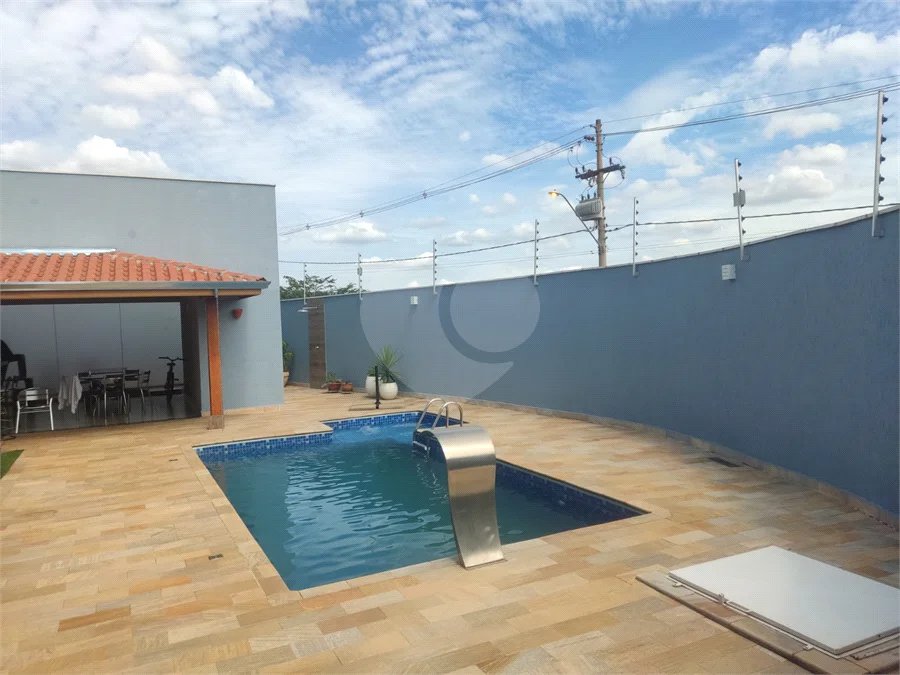 Casa à Venda | Campos do Conde | Piracicaba/SP - SOBRADO DE ESQUINA | 3 QUARTOS | 2 SUÍTES | PISCINA