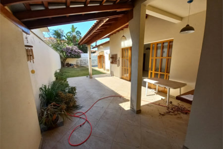 Casa Térrea no Condomínio Damha I,