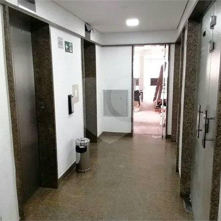 Sala comercial à venda em Higienópolis com 170 m2