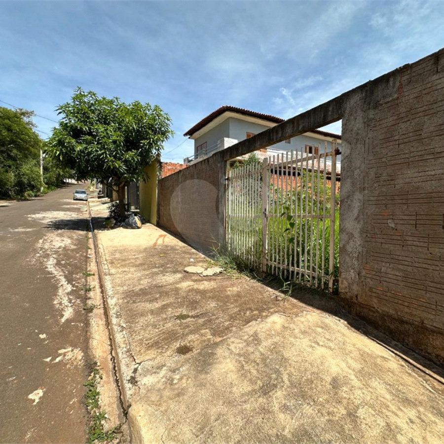 Terreno á venda, com 250m2, no Bairro Bela Vista em São Carlos.