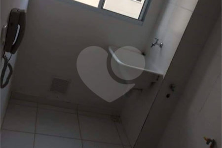 Apartamento à Venda no Parque dos Manacás