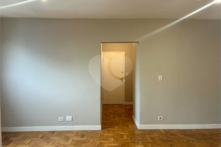 Studio à venda na Saúde | 37 m² | 2 vagas | Ao lado do Metrô Saúde