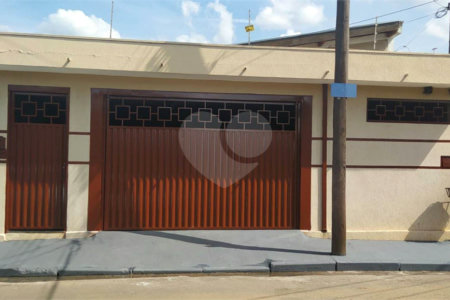 Casa térrea no Jardim Santa Maria .