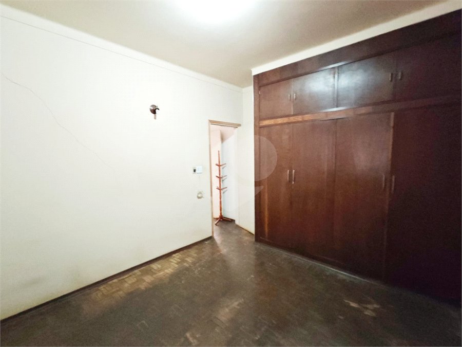 Casa Térrea Charmosa e Espaçosa na Vila Prado: Conforto, Praticidade e Próxima ao Centro!