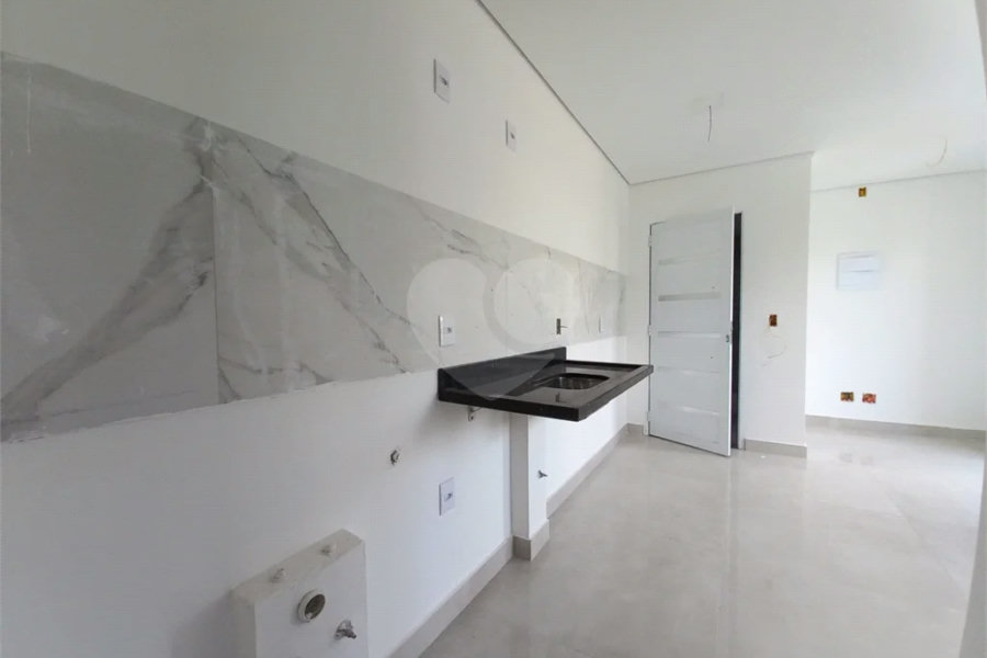 APARTAMENTO À VENDA- 01 DORMITÓRIO COM QUINTAL - 01 VAGA MOTO COM SACADA
