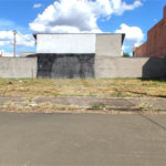 Terreno à Venda em São Carlos, no bairro Parque dos Flamboyants