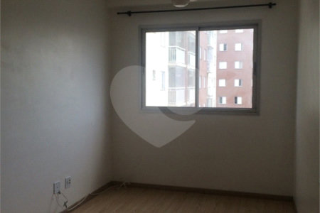 Apartamento à venda no Brás, 2 quartos, garagem