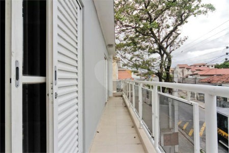 Casa para alugar com 211m², 3 quartos Sem Vaga -Vila Boaçava - São Paulo