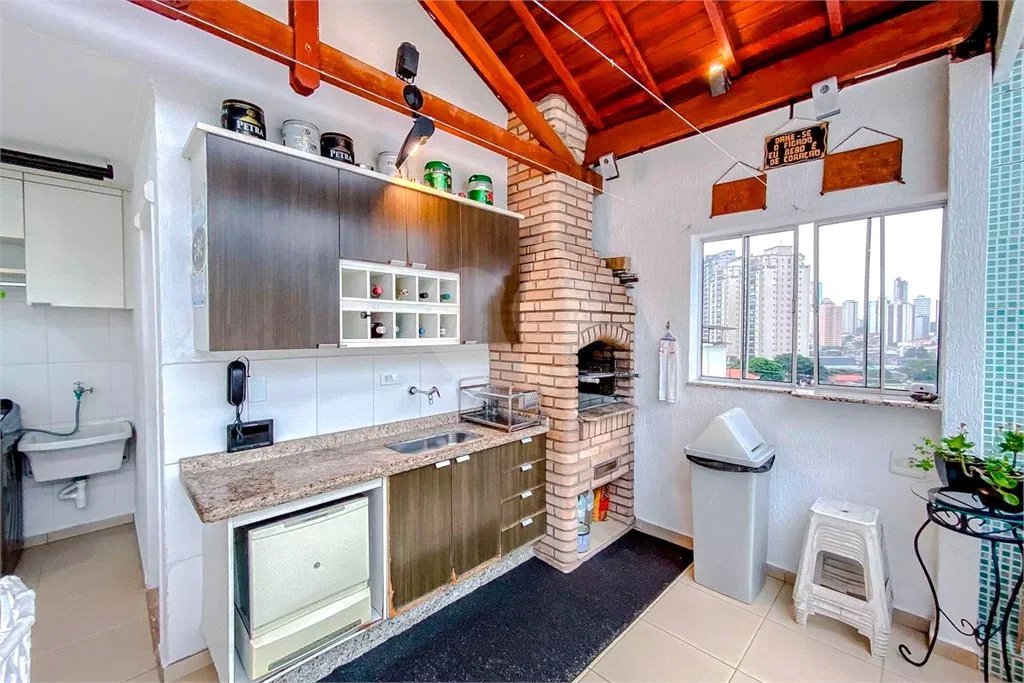 Sobrado de Condomínio com 3 dormitórios à venda, 252 m² - Anália Franco / SP