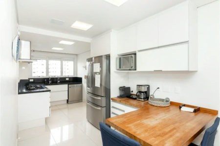 Apartamento à venda com 3 suítes em Vila Mariana, São Paulo, SP