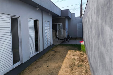 Casa térrea a venda no Jardim Embaré