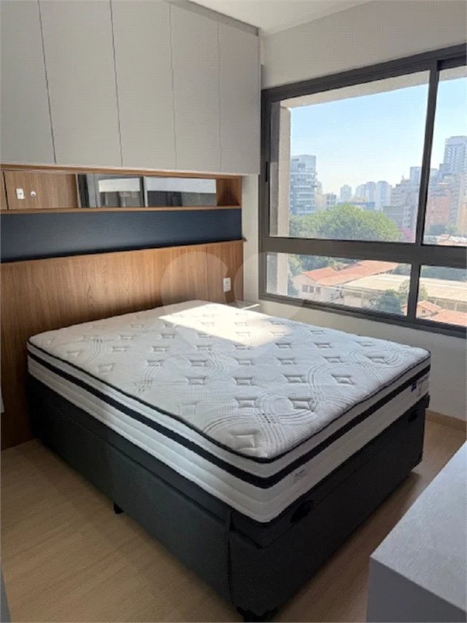 Studio à venda ou para alugar com 1 suíte,  em Pinheiros, São Paulo, SP