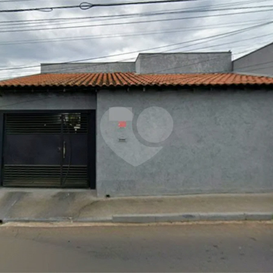 Casa térrea 3 dormitórios com piscina e área Gourmet à venda São Carlos