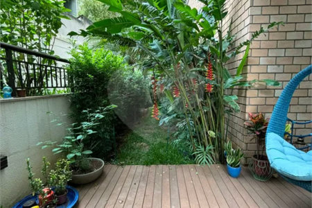 Apartamento Garden na Mooca de 322m² com 3 suítes e 5 vagas.