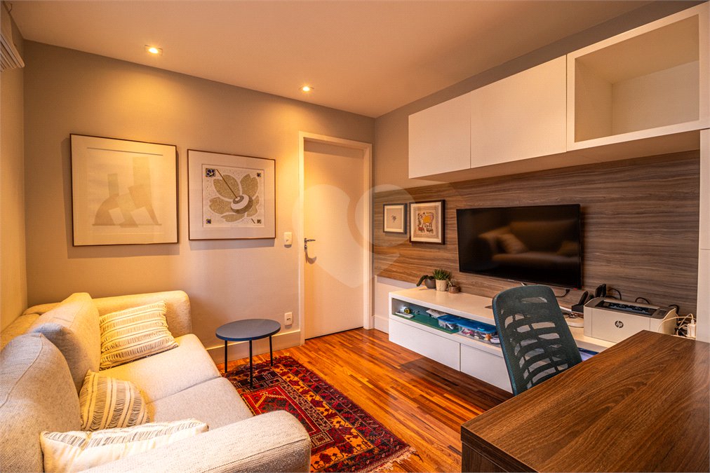 Apartamento Campo Belo à Venda 274 m² 4 Suítes 4 Vagas com Clima de Casa e Vista Verde