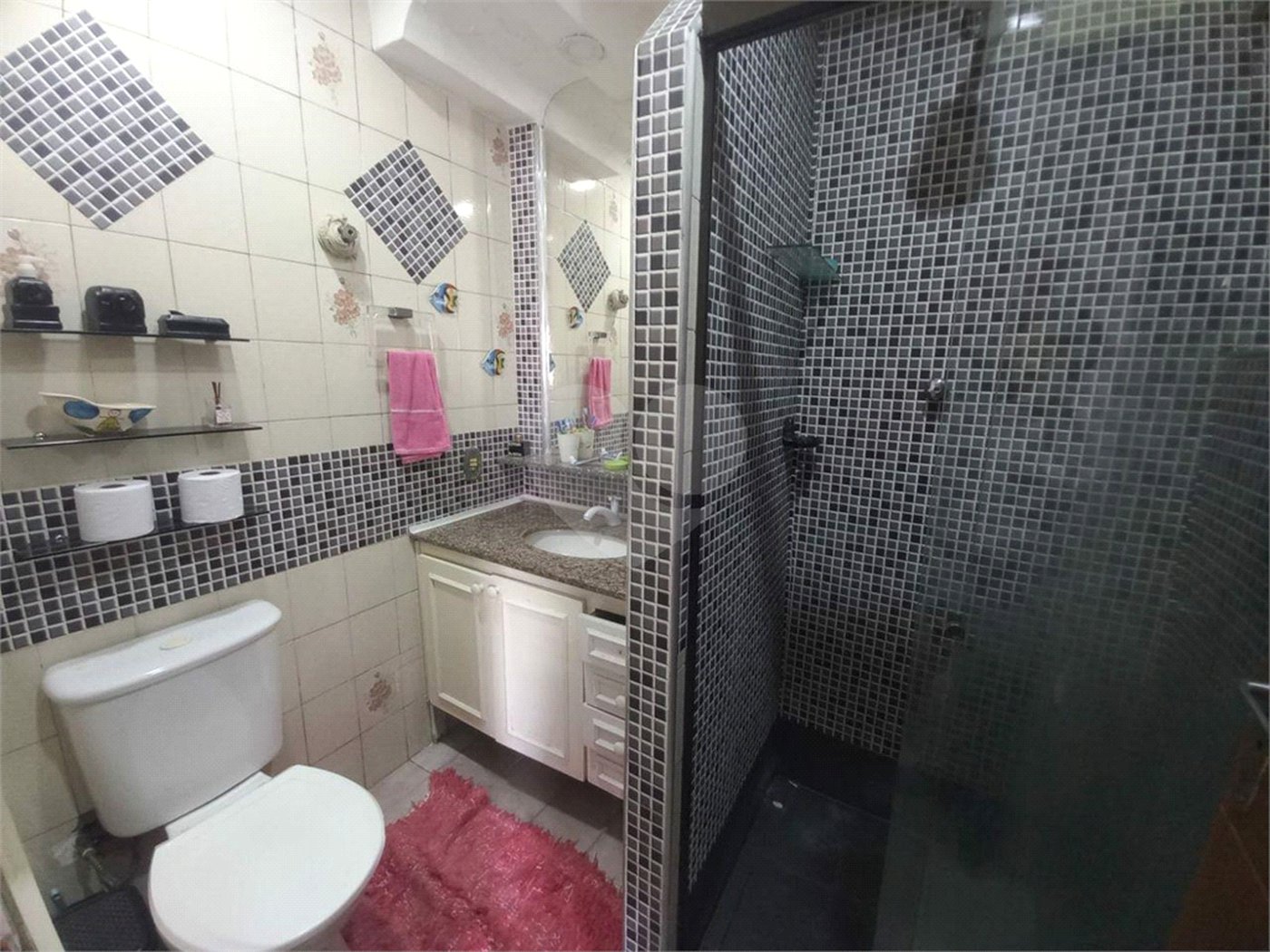 Casa à venda com 3 quartos, sendo 1 suíte, em Vila Campestre, São Paulo, SP