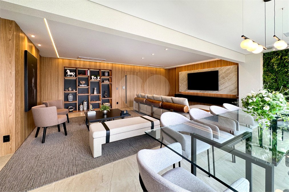 Apartamento à venda com 3 suítes em Chácara Santo Antônio, São Paulo, SP