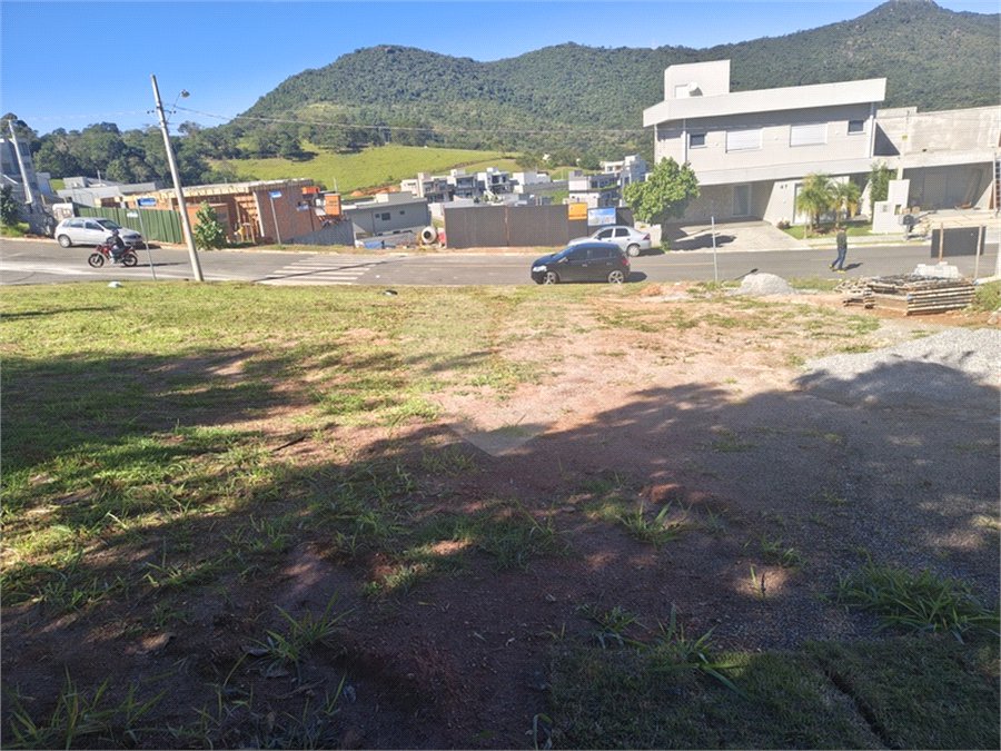 OPORTUNIDADE IMPERDIVÉL NO CONDOMÍNIO GREENFIELD EM ATIBAIA!