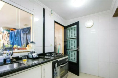 Sobrado com 150m² , 3 dormitórios , sendo 1 suíte , 1 vaga , à venda no centro de Santo André.