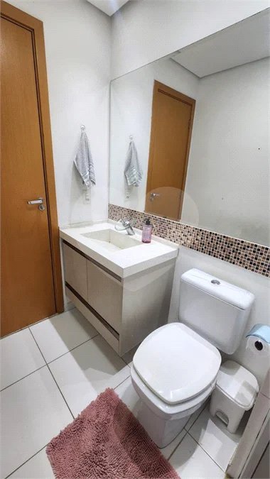 Apartamento de 82m² cm 3 quartos e 2 vagas, à venda no Condomínio Alpes da Serra, no Picanço, Guarulhos.