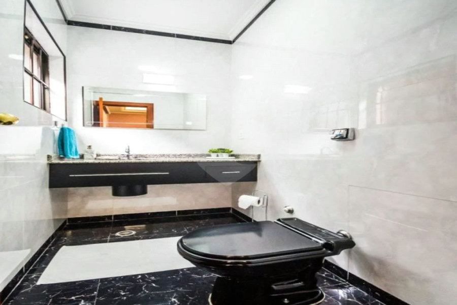 Casa à venda ou para alugar com 4 suítes em Saúde, São Paulo, SP