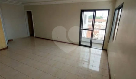 Apartamento à venda com 3 quartos, sendo 1 suíte,  em Quarta Parada, São Paulo, SP