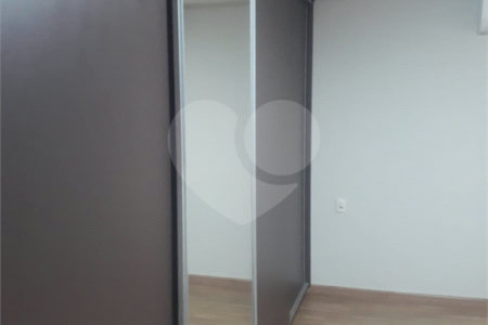 Excelente casa para venda no Parque Fher