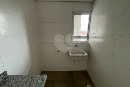 Apartamento á venda na região do Vila Prado.