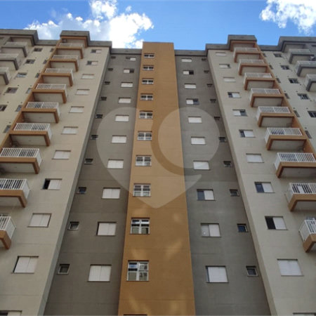 Apartamento com 2 dormitórios