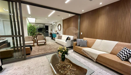 Apartamento à venda com 3 quartos, sendo 2 suítes,  em Vila Mariana, São Paulo, SP