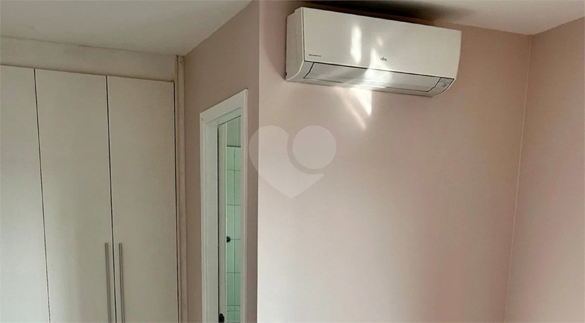Cobertura Triplex 500M2, 4 suítes, 6 vagas para locação ou venda