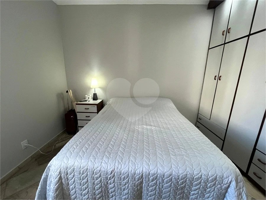 Apartamento Garden com 195 m² de Área Útil, 3 Dormitórios e 2 Vagas