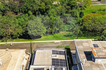 Indaiatuba - HOME DESIGN - Casa Térrea - Condomínio Paradiso - 420 m² de terreno - 307,19 m² de área construída - 3 suítes completas, sendo 1 master com closet planejado e banheira de imersão - Sala de TV reversível para 4ª suíte - Sala de estar ampla e varanda gourmet integrada - Cozinha com móve