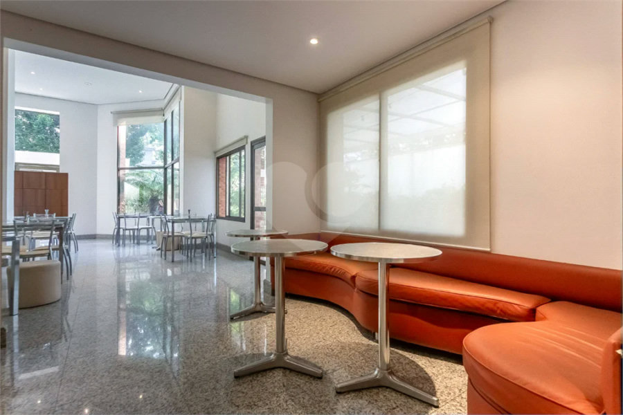 Vila Clementino - Apartamento reformado | 186 m² | 3 suítes | 3 vagas livres
