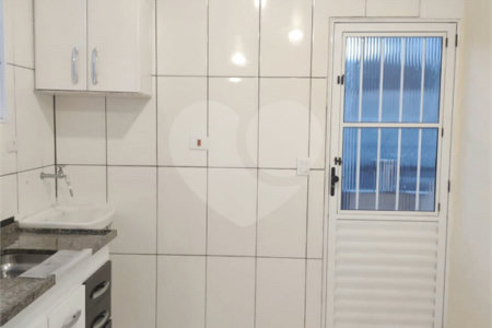 Casa Térrea de Vila - 2 Quartos / 2 Vagas - metrô Alto do Ipiranga