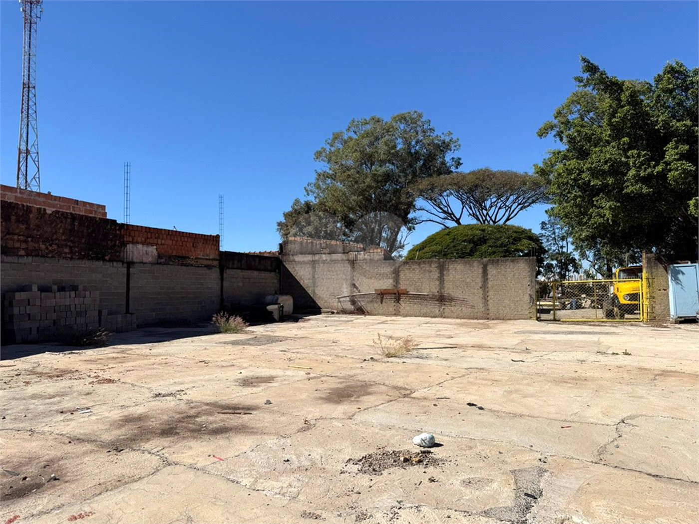 TERRENO À VENDA EM SÃO CARLOS/SP 825m²