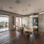 Apartamento de 224m² com 4 dormitórios, 3 suítes, 4 vagas de garagem e deposito