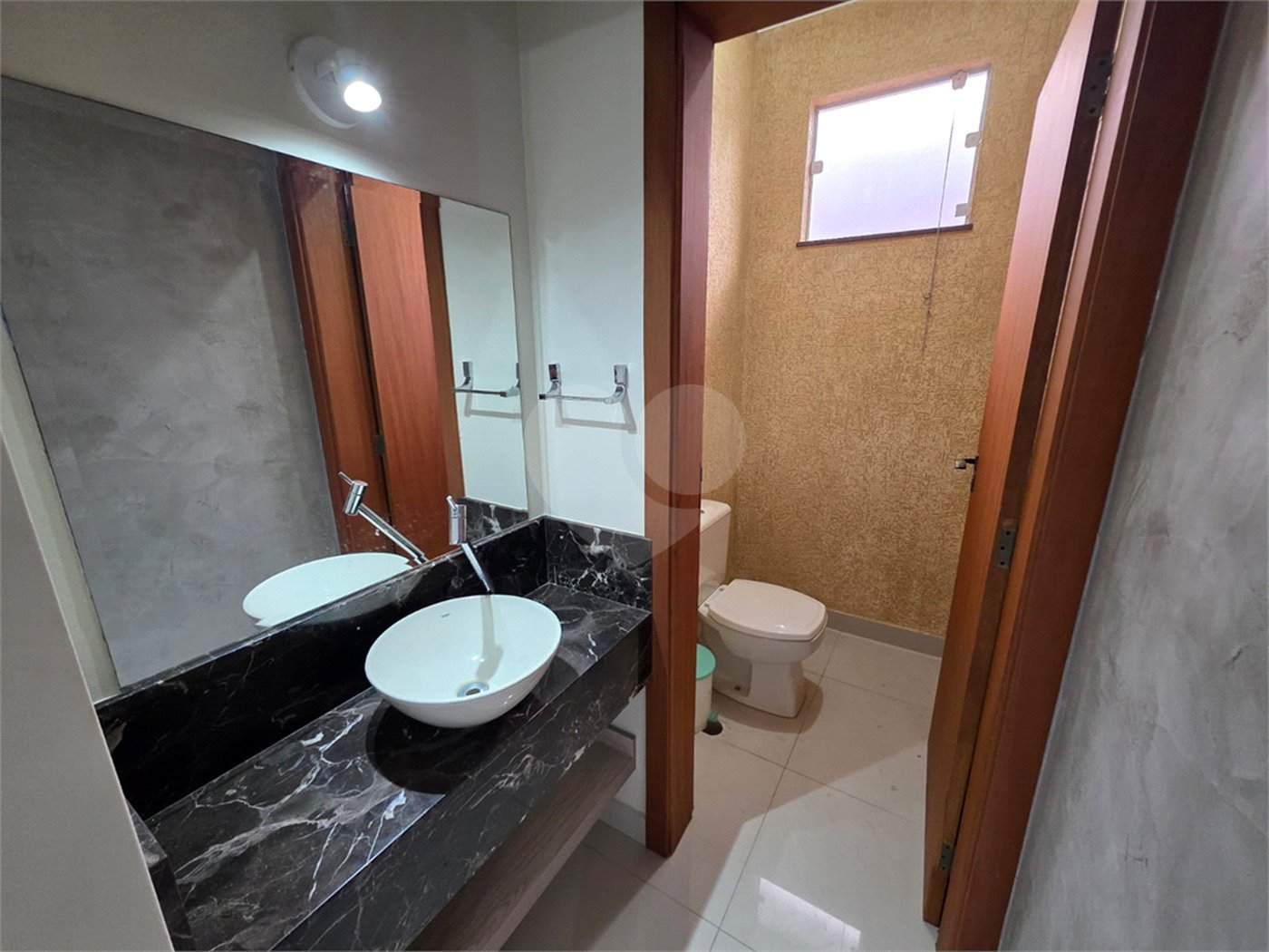 Casa no Village Damha III, 3 quartos 2 suítes