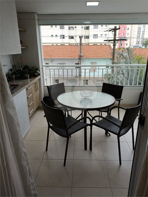 Apartamento na Região da Mooca. Excelente Localização com 3 Dormitórios sendo 1 Suíte e 2 Vagas de Garagem