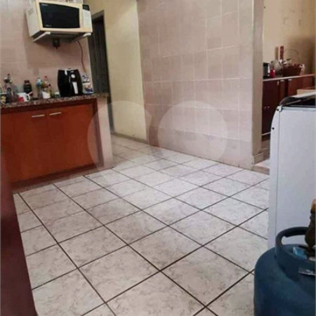 Casa térrea para venda em Descalvado/SP.