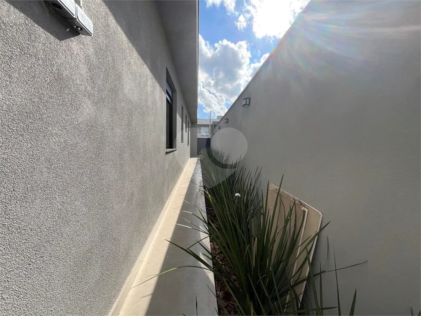 Excelente Casa Plana no Condomínio Bela Vista