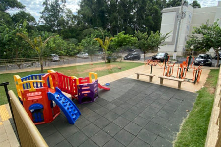 Apartamento no Condomínio Monte Stella