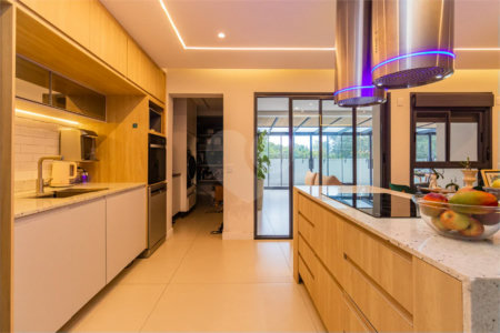 Apartamento 3 suítes 4 vagas 318m² a venda na Vila Sofia - São Paulo