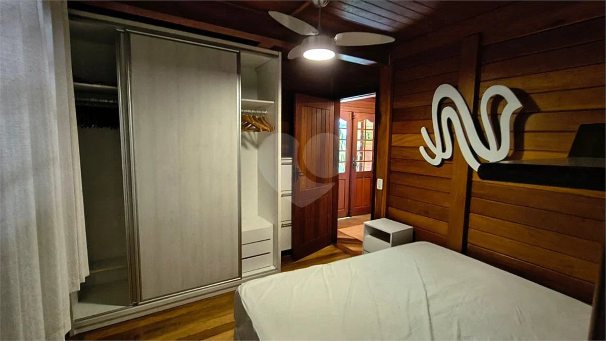 Casa à venda ou para alugar com 7 quartos, sendo 5 suítes, no condomínio Estância Marambaia, Vinhedo - SP