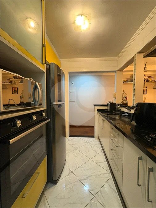 Apartamento reformado e mobiliado no Residência América - Venda - Parque Maria Domitila