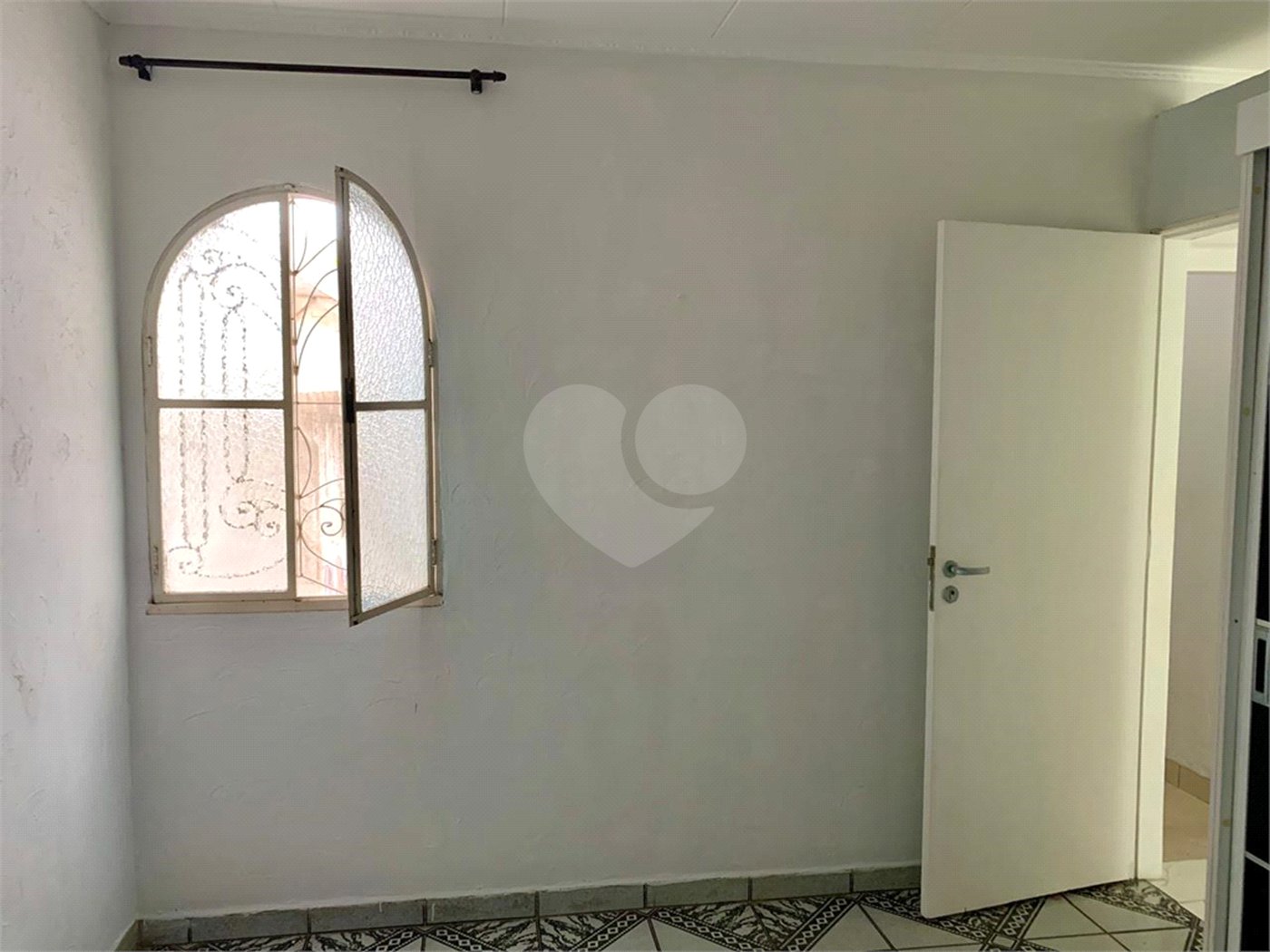 Sobrado de 150m2 com 4 dormitórios e 1 vaga à venda na Chácara Inglesa
